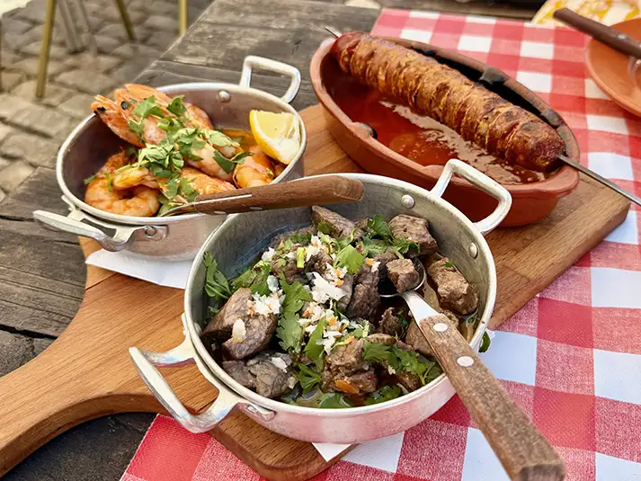 petiscos at the old tavern in faro old town