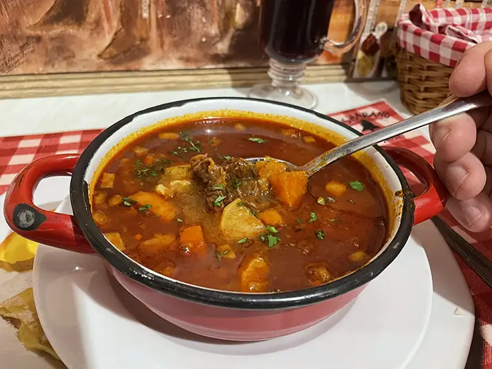 the best goulash in budapest