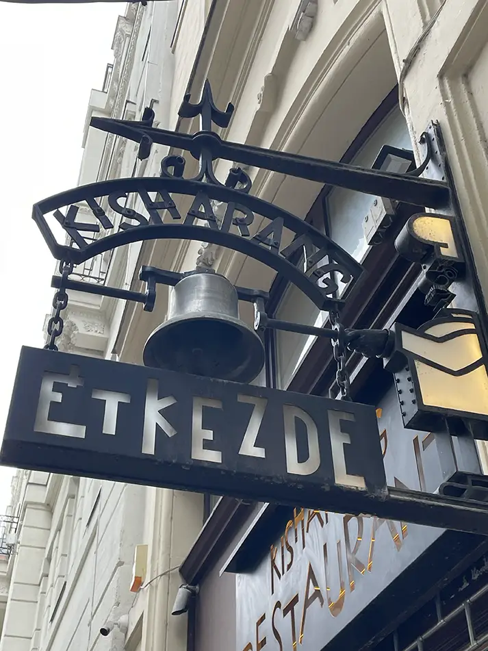 kisharang etkezde - little bell